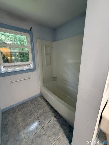 94 Moosup Trail Monroe CT 06468