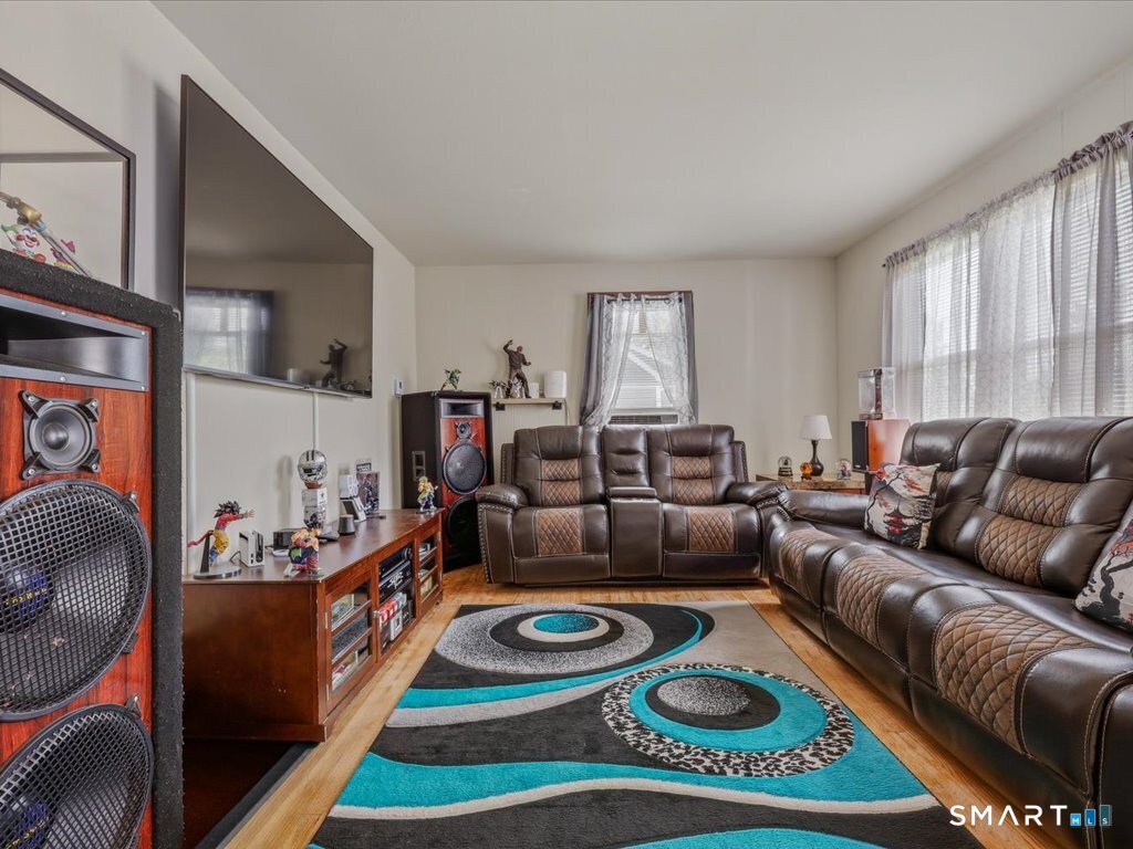 84 Barnes Avenue New Haven CT 06513