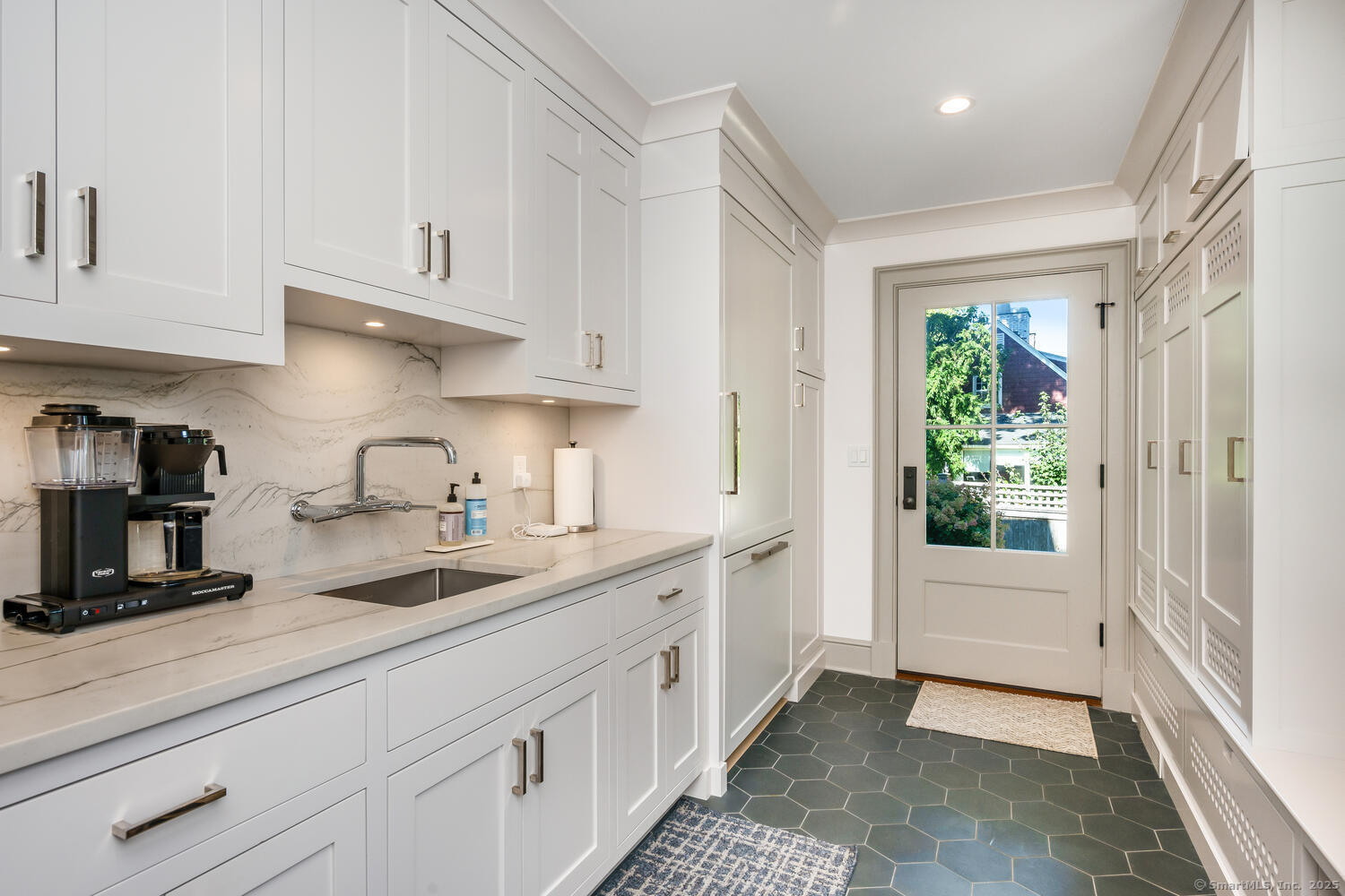 5 Mayflower Road Darien CT 06820