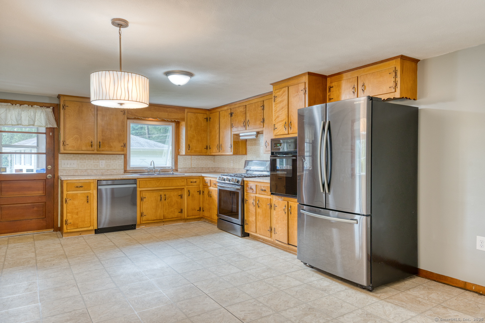 26 Edgarton Road Columbia CT 06237