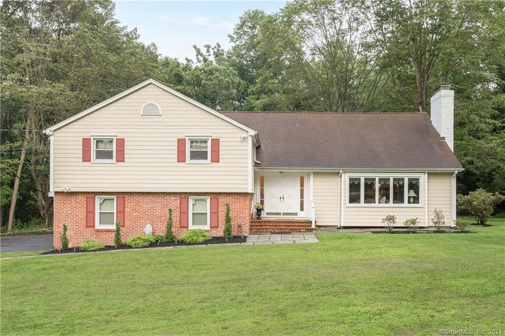245 Towne House Road Fairfield CT 06824