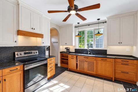 69 Ardmore Street Hamden CT 06517