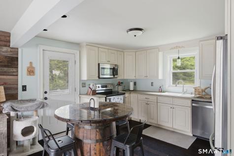 15 Scarborough Road Windsor CT 06095