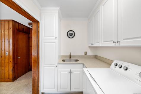 29 Blackstone Avenue Branford CT 06405