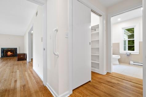 29 Blackstone Avenue Branford CT 06405