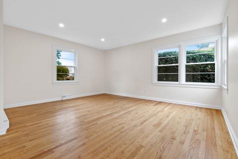 29 Blackstone Avenue Branford CT 06405