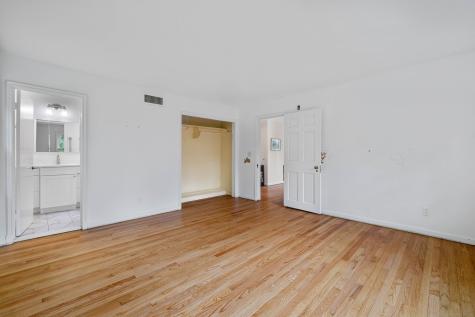 29 Blackstone Avenue Branford CT 06405