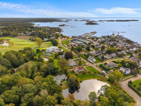 29 Blackstone Avenue Branford CT 06405