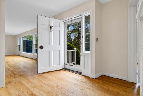 29 Blackstone Avenue Branford CT 06405