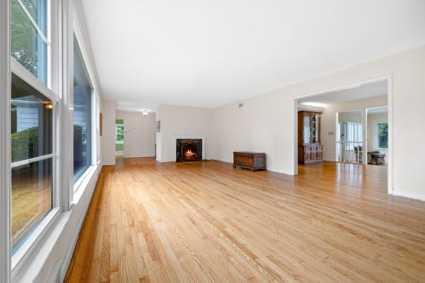 29 Blackstone Avenue Branford CT 06405