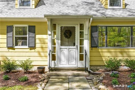 792 Smith Ridge Road New Canaan CT 06840