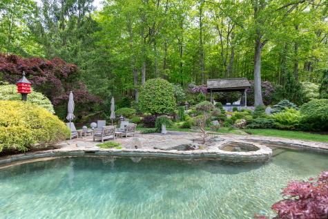 8 Bayberry Hill Roxbury CT 06783