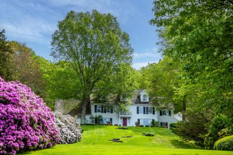 8 Bayberry Hill Roxbury CT 06783