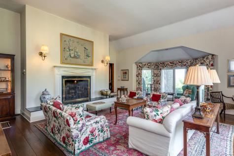 8 Bayberry Hill Roxbury CT 06783