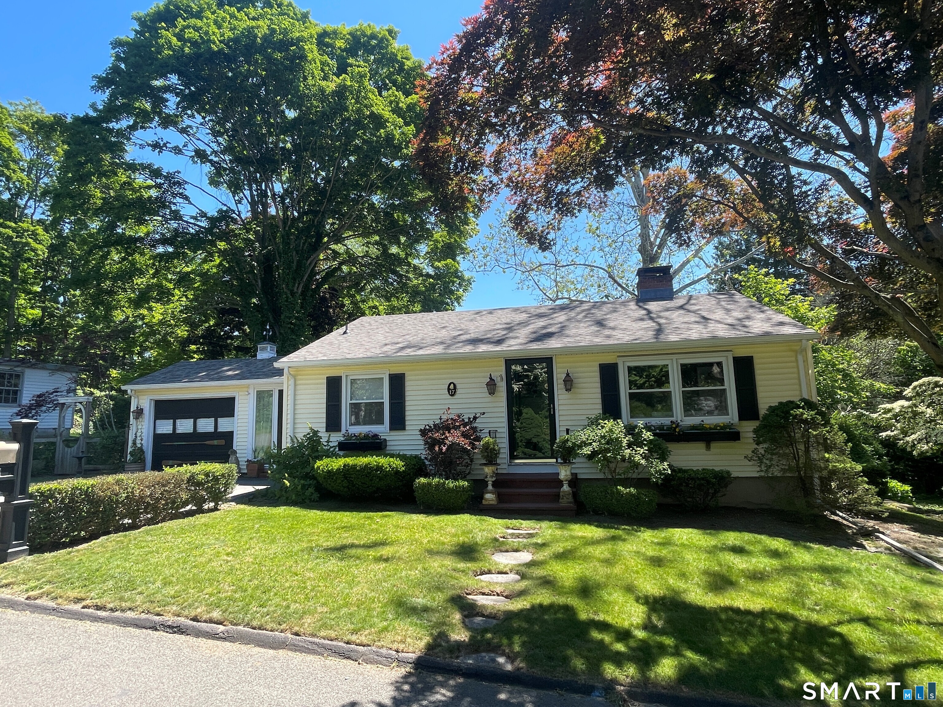17 Grandview Terrace Essex CT 06426