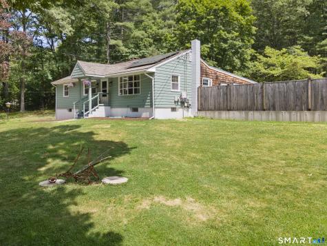 11 Munyan Road Putnam CT 06260