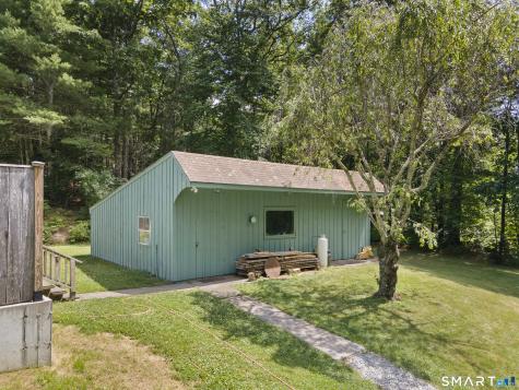 11 Munyan Road Putnam CT 06260