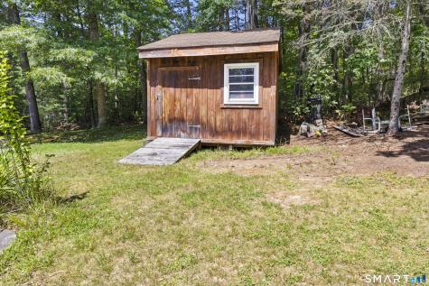 11 Munyan Road Putnam CT 06260