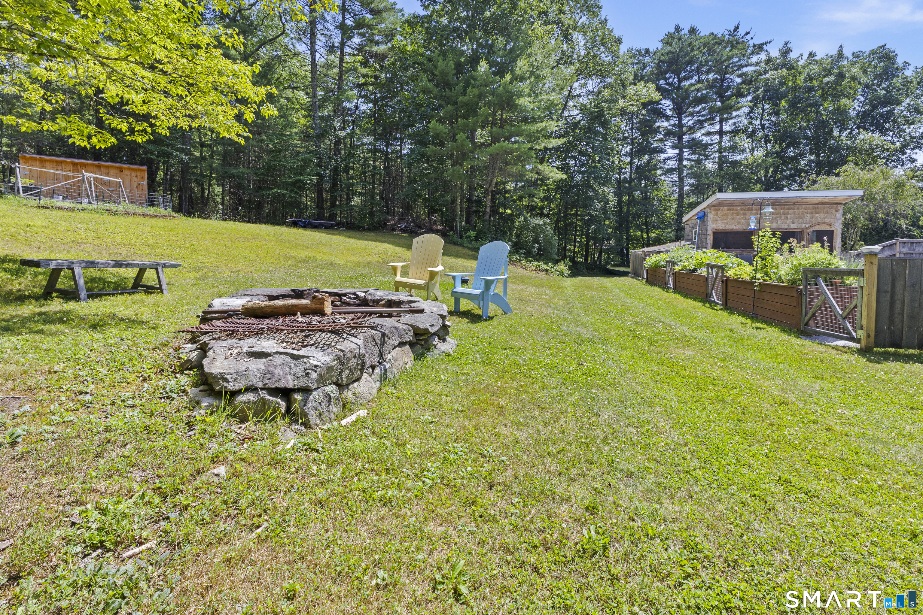11 Munyan Road Putnam CT 06260