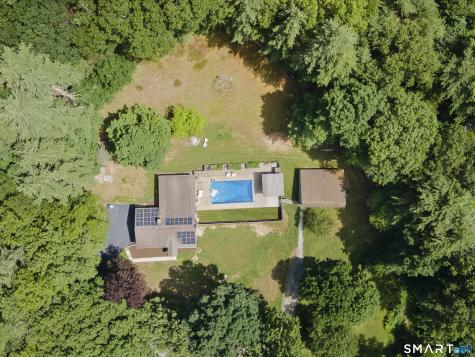 11 Munyan Road Putnam CT 06260