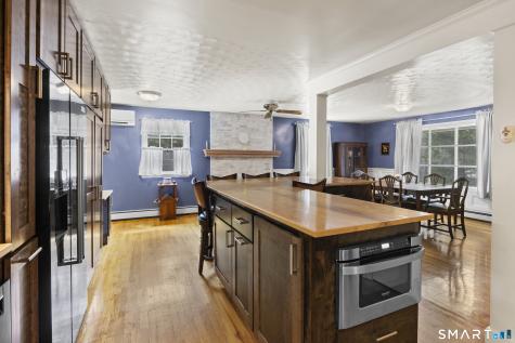 11 Munyan Road Putnam CT 06260