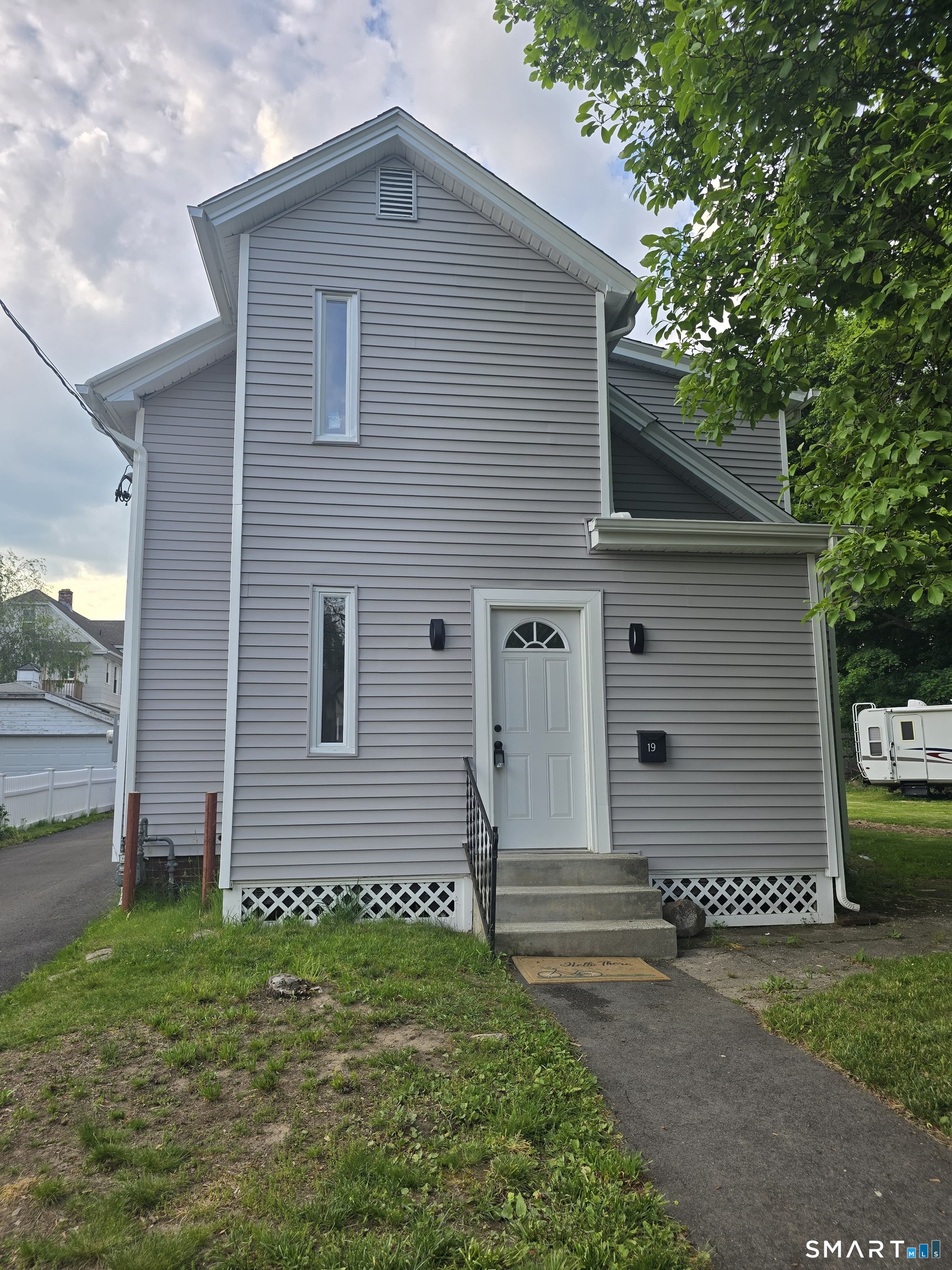 19 Jamaica Street Bristol CT 06010