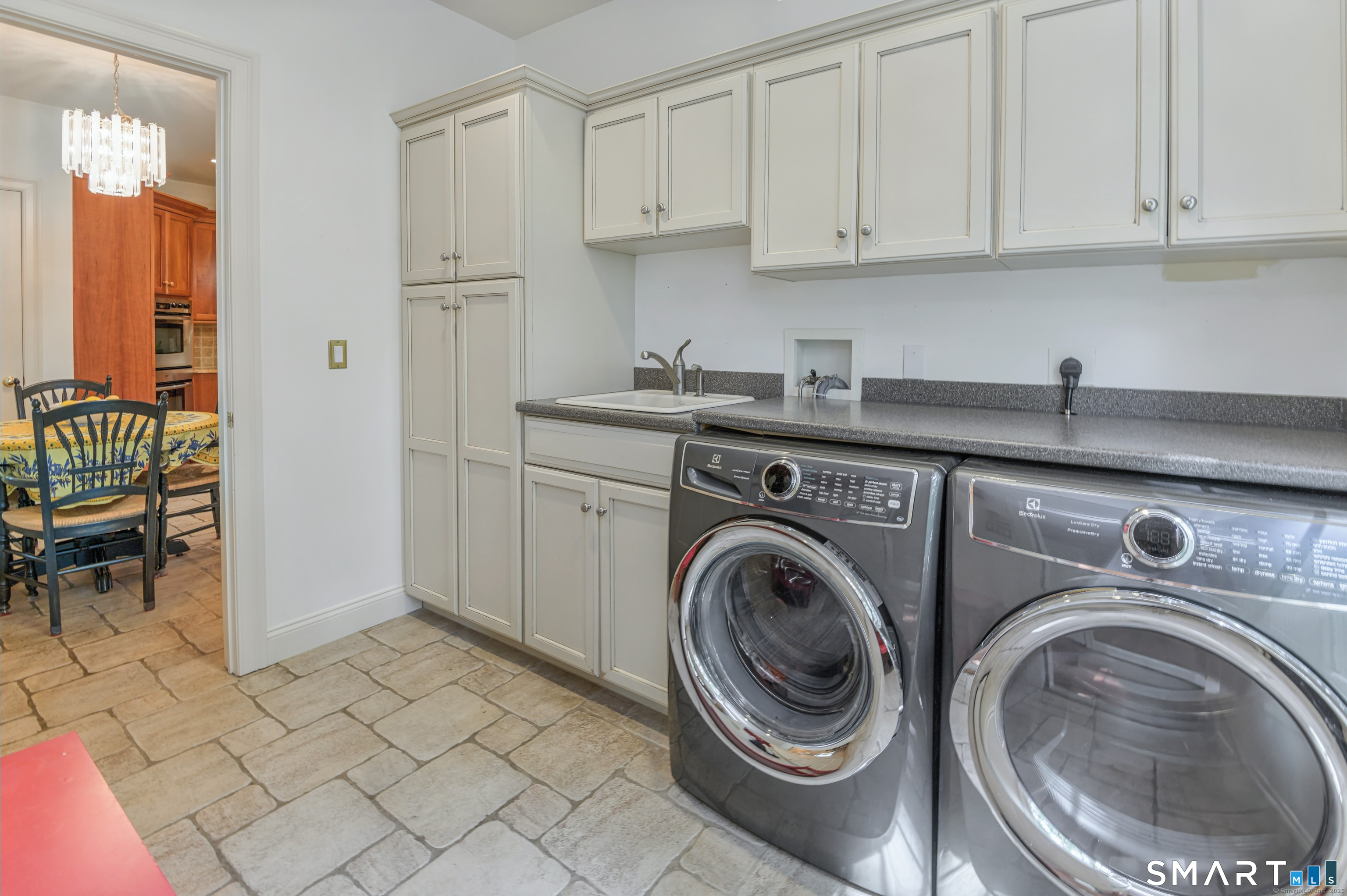 101 Carol Street Danbury CT 06810