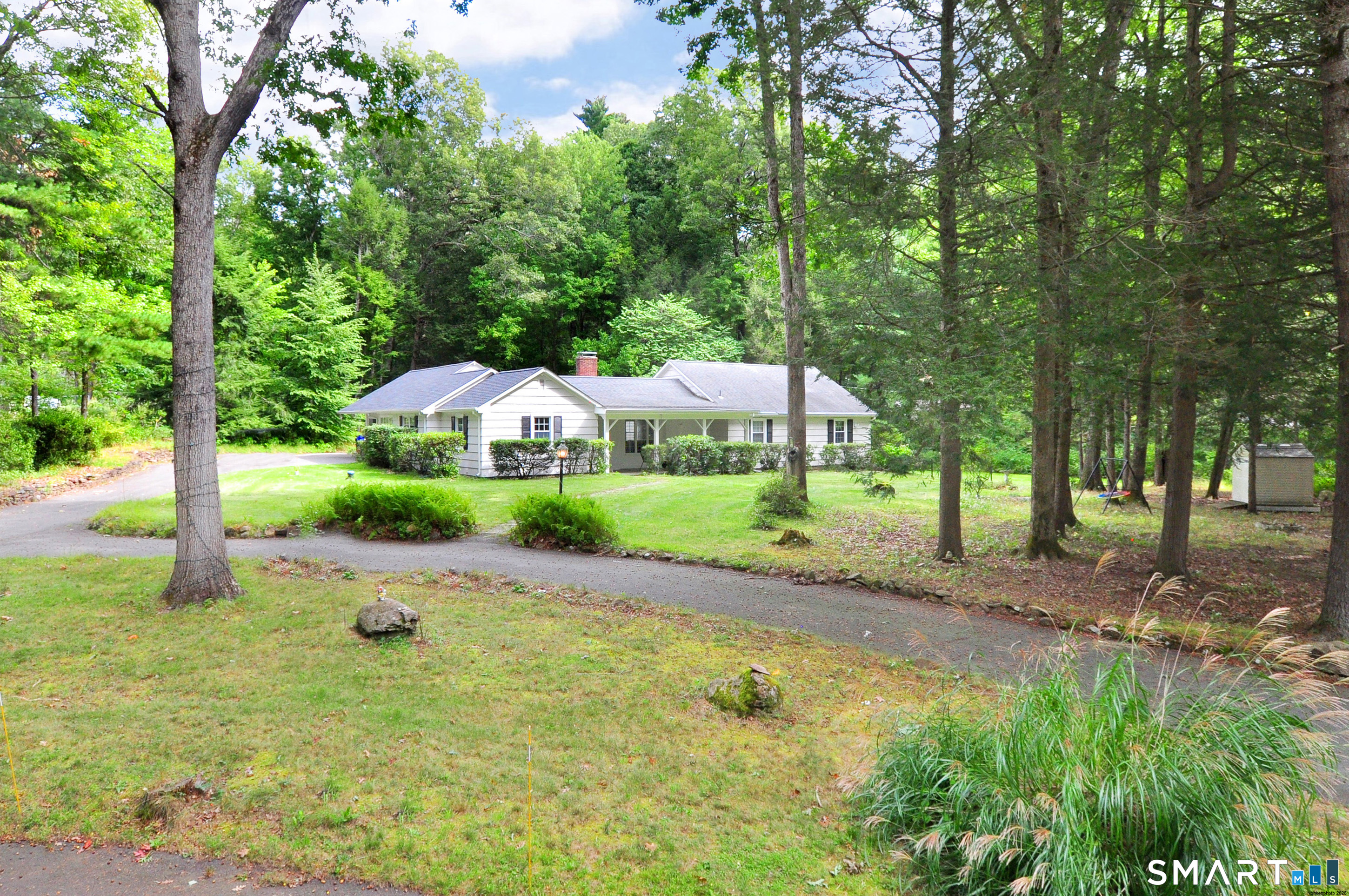 6 Raymond Road Avon CT 06001
