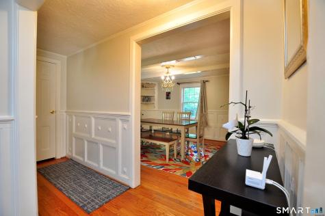 6 Raymond Road Avon CT 06001