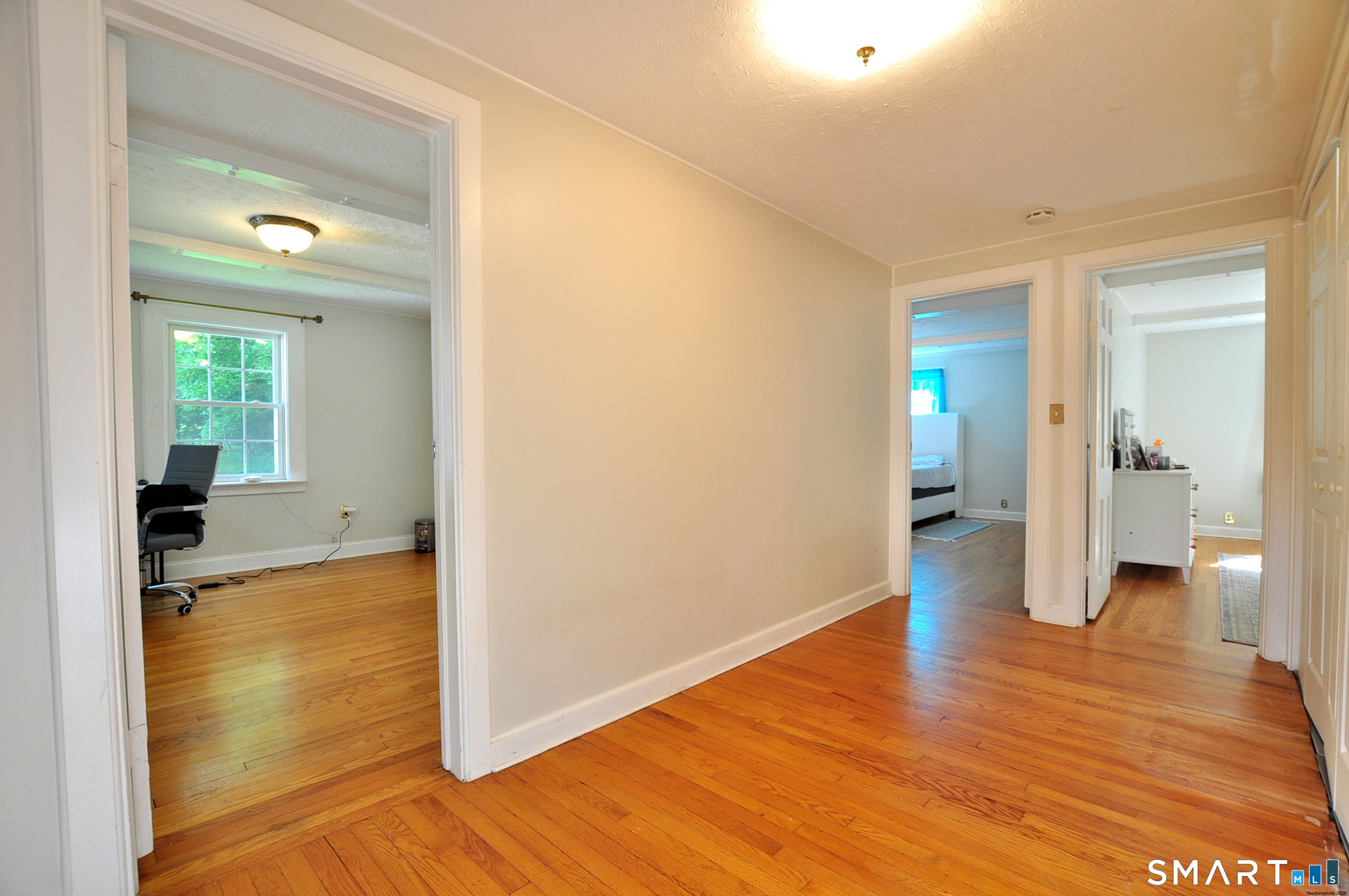 6 Raymond Road Avon CT 06001