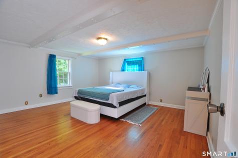 6 Raymond Road Avon CT 06001