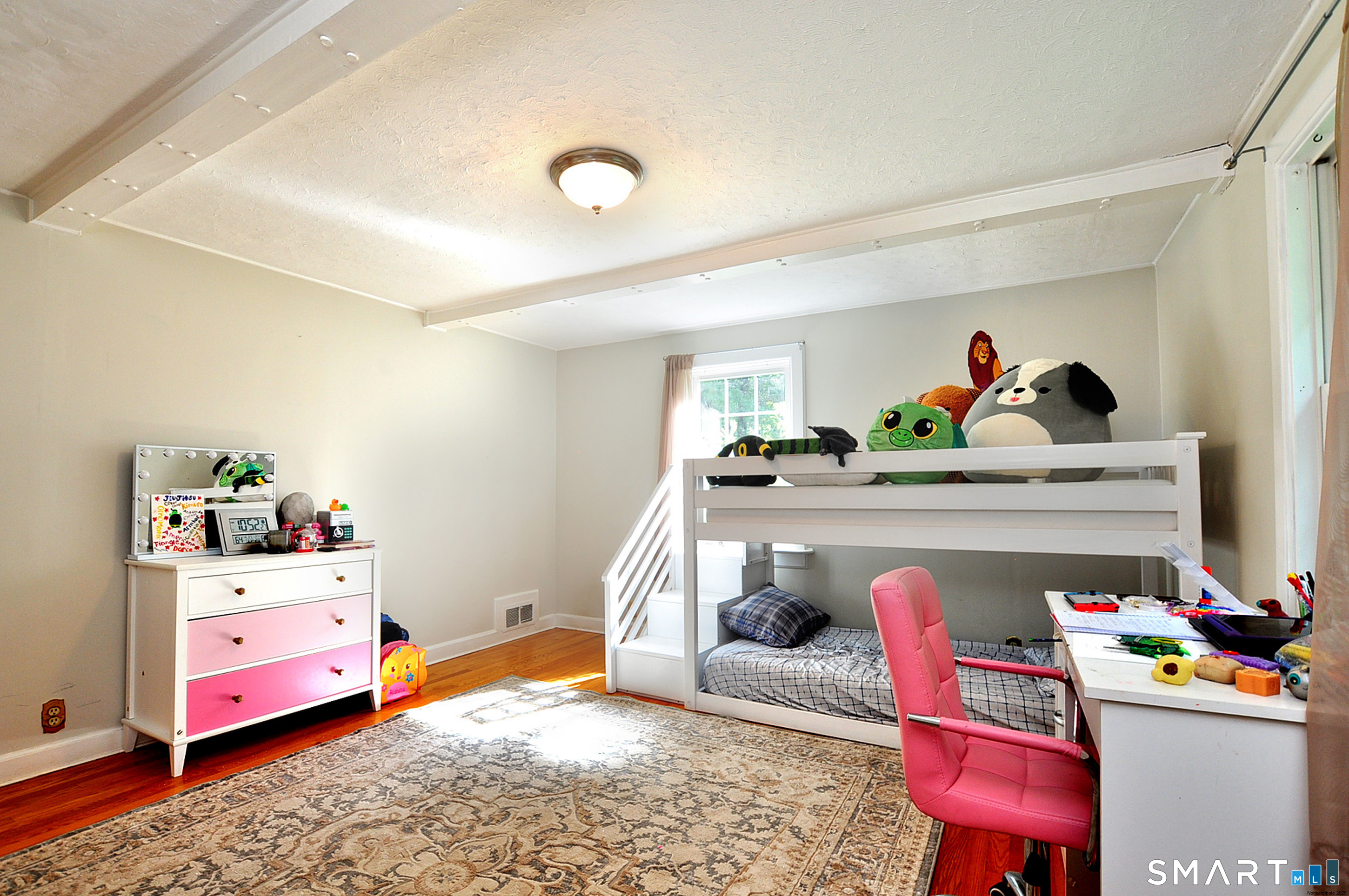 6 Raymond Road Avon CT 06001