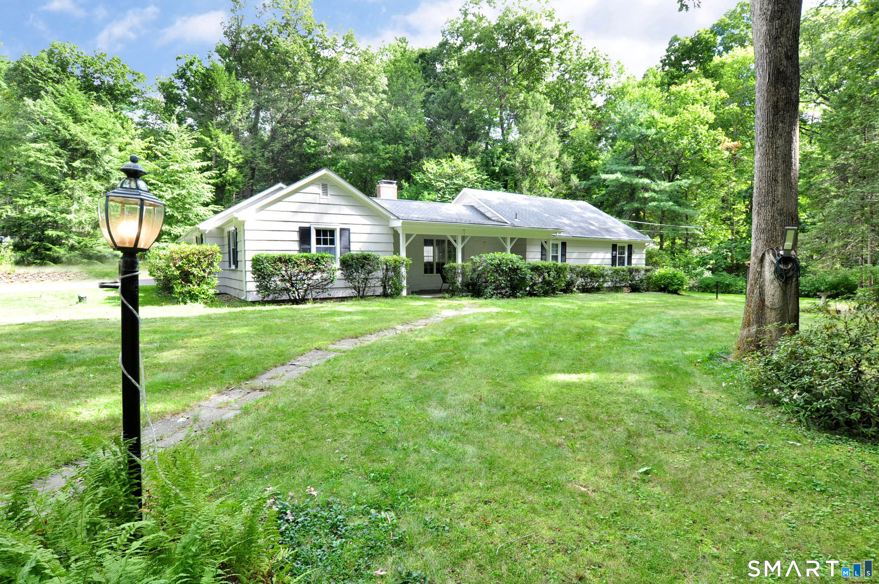 6 Raymond Road Avon CT 06001