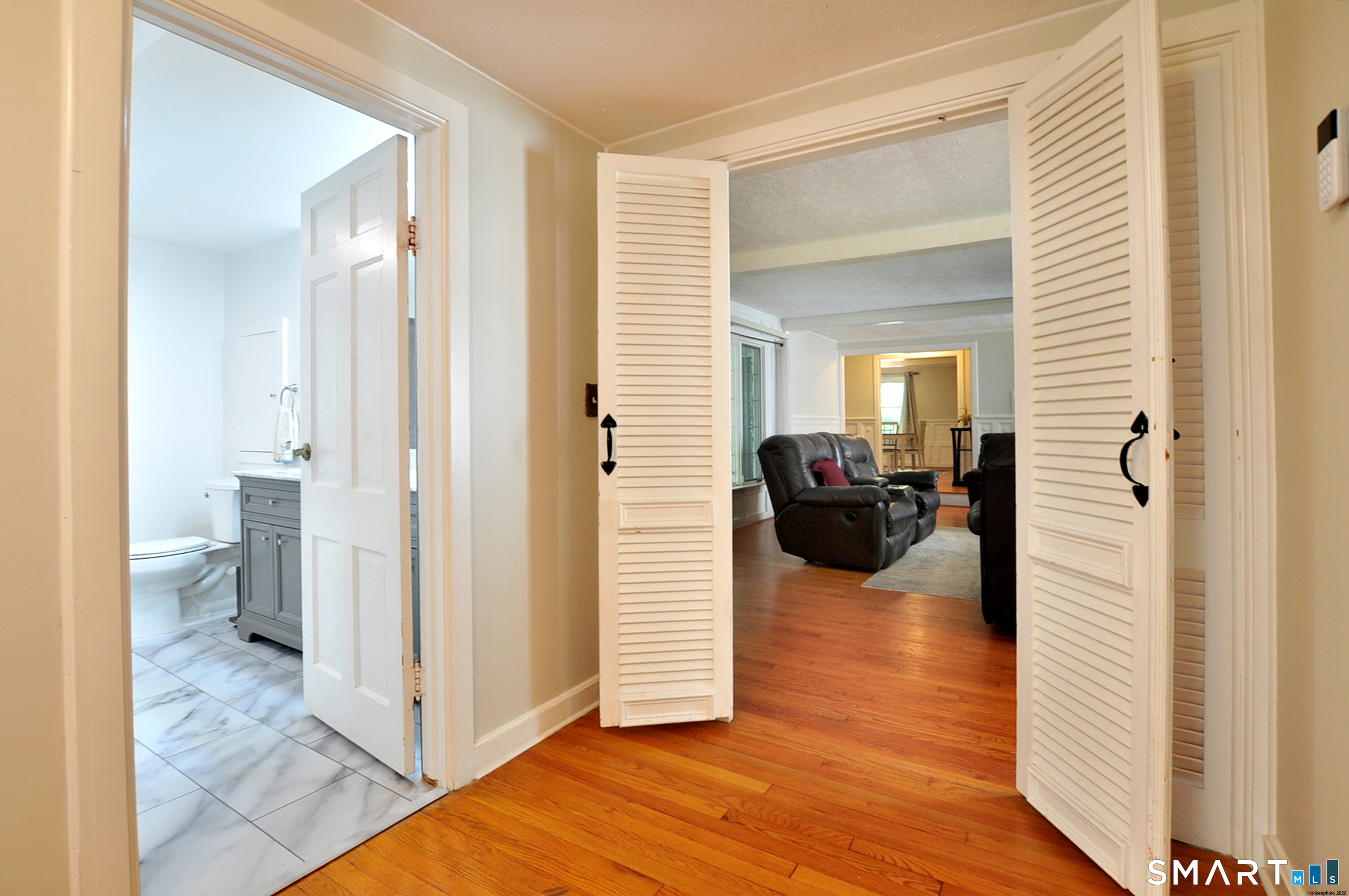 6 Raymond Road Avon CT 06001
