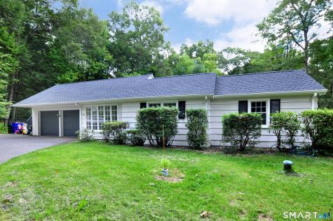 6 Raymond Road Avon CT 06001