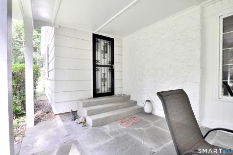 6 Raymond Road Avon CT 06001