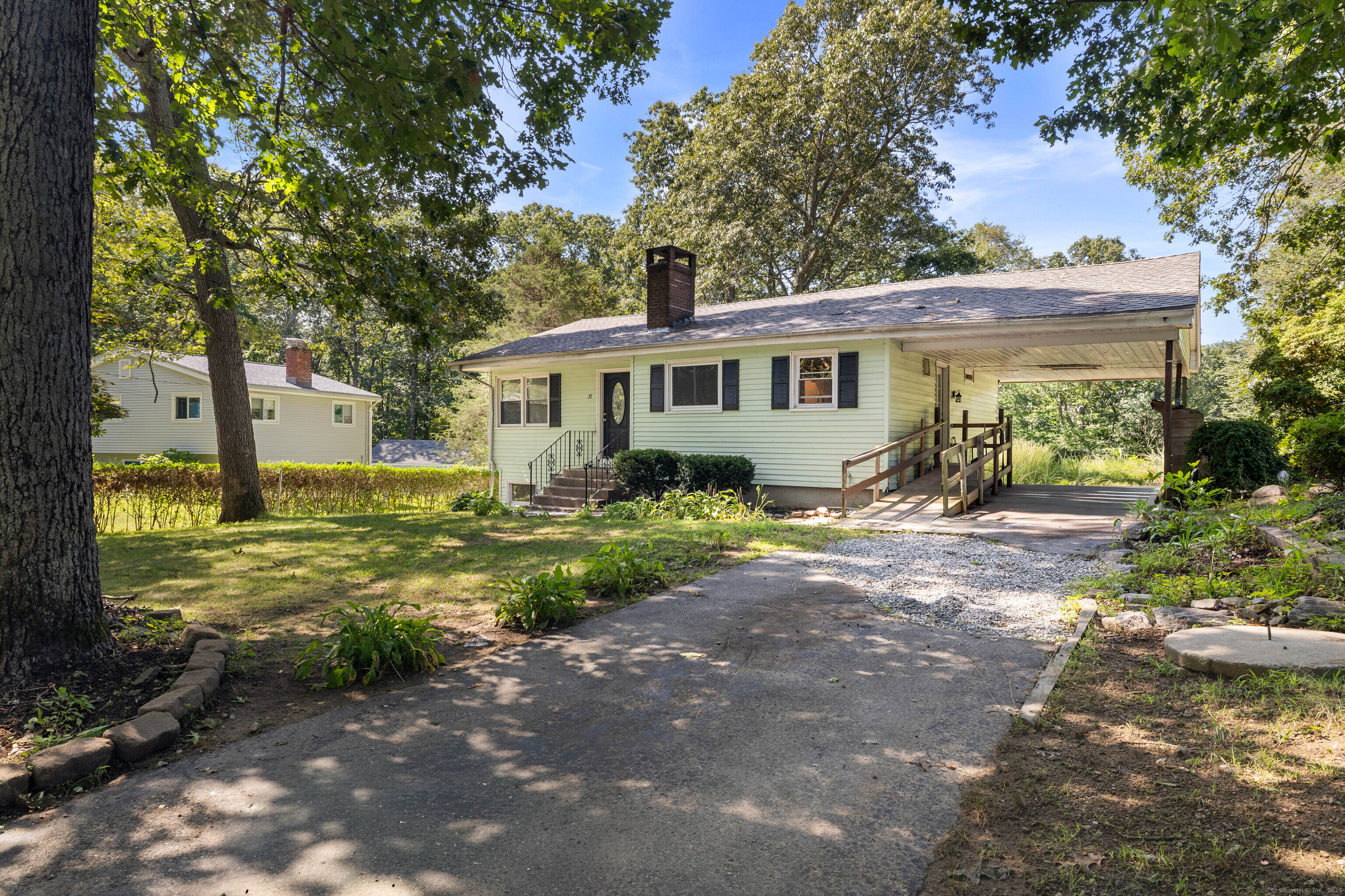 31 Richard Road Ledyard CT 06335