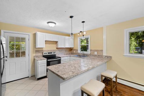 31 Richard Road Ledyard CT 06335