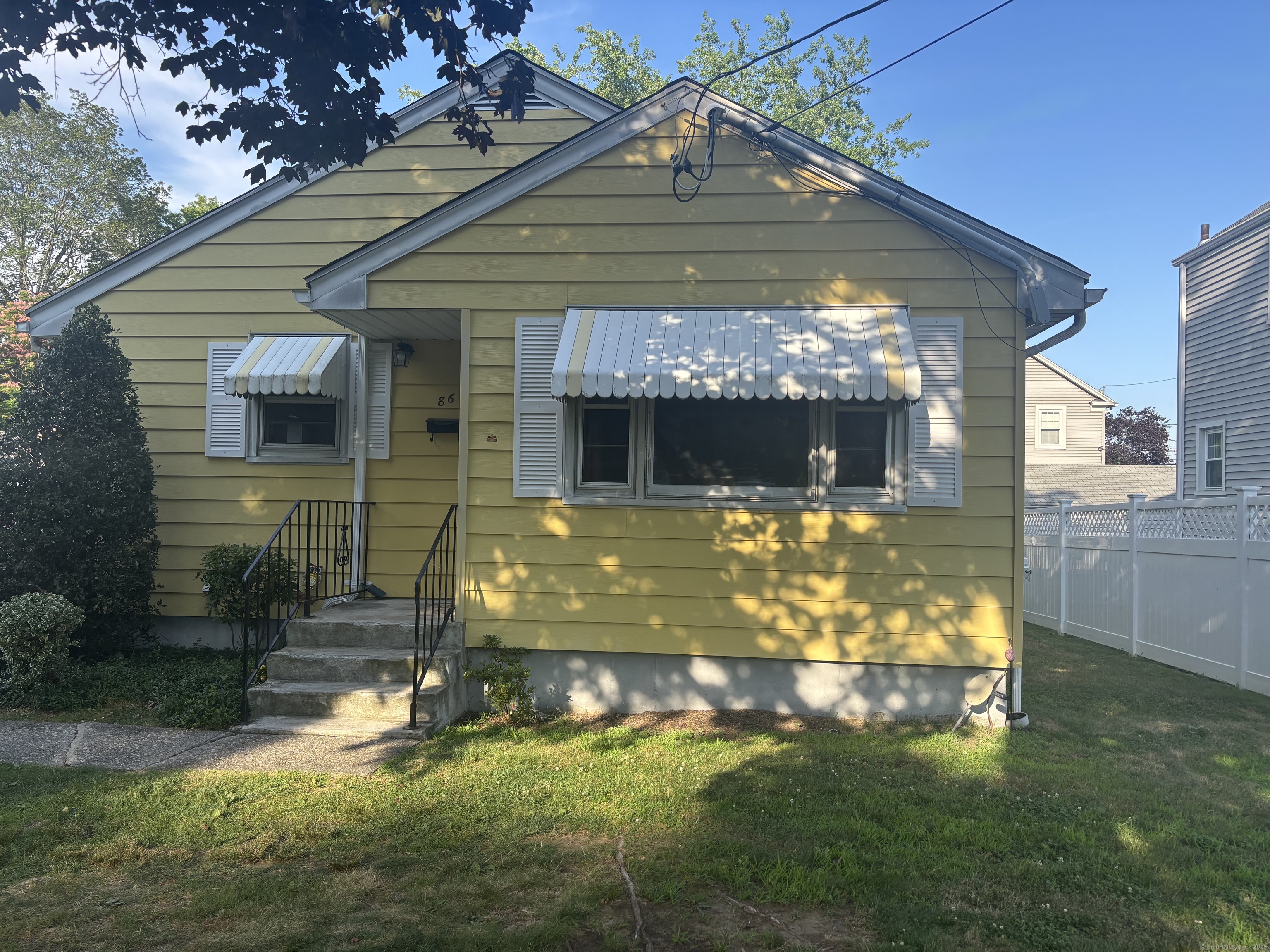 86 Woodcrest Avenue Stratford CT 06614