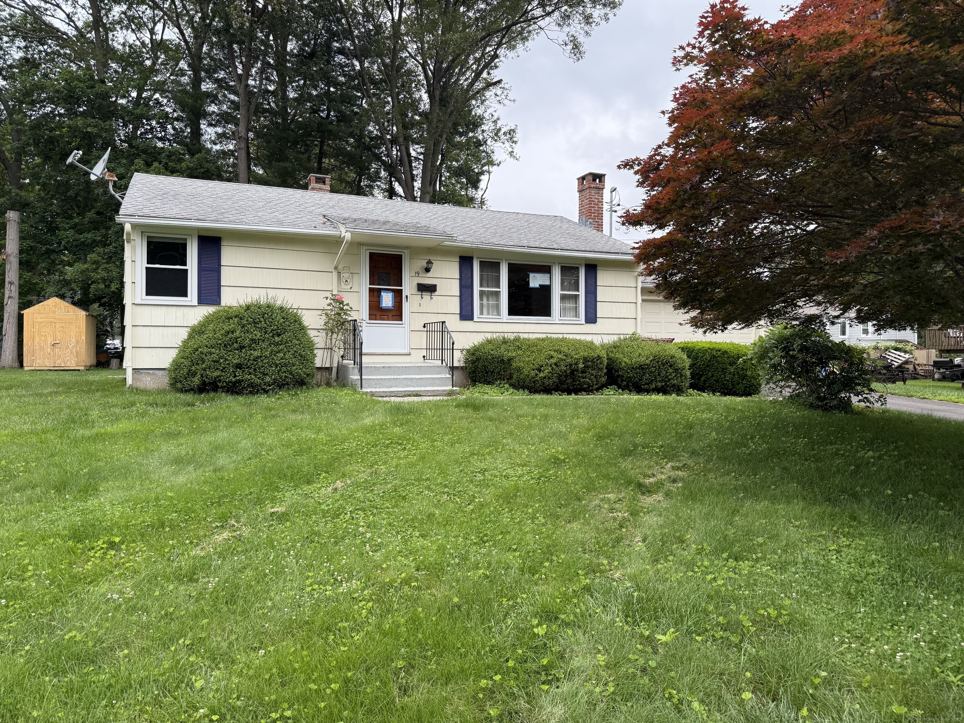 19 Casper Court Naugatuck CT 06770