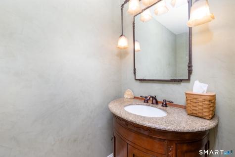 56 Larkspur Lane Bristol CT 06010