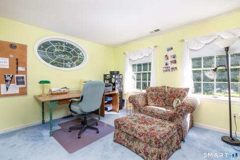 56 Larkspur Lane Bristol CT 06010