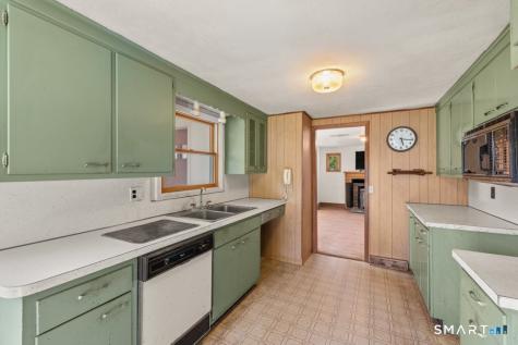 30 Old Middle Road Brookfield CT 06804