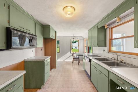 30 Old Middle Road Brookfield CT 06804
