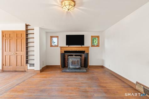 30 Old Middle Road Brookfield CT 06804