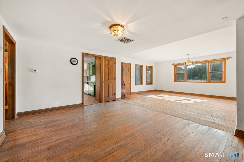 30 Old Middle Road Brookfield CT 06804