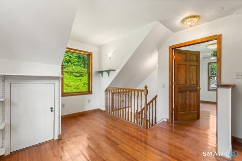 30 Old Middle Road Brookfield CT 06804