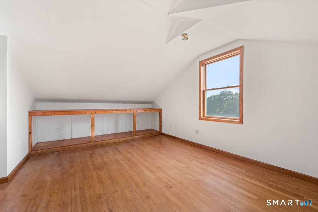30 Old Middle Road Brookfield CT 06804