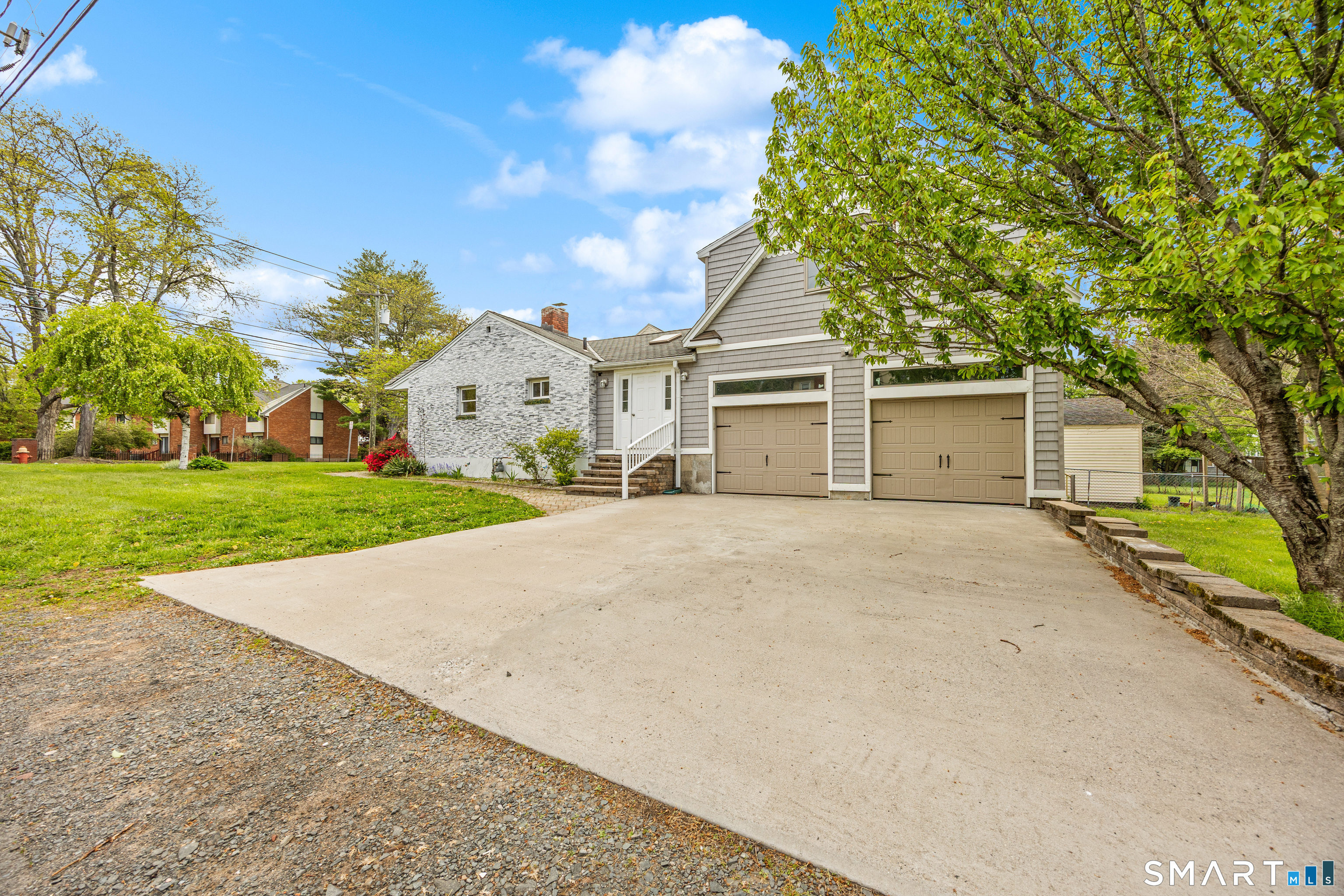 1195 New Britain Avenue West Hartford CT 06110