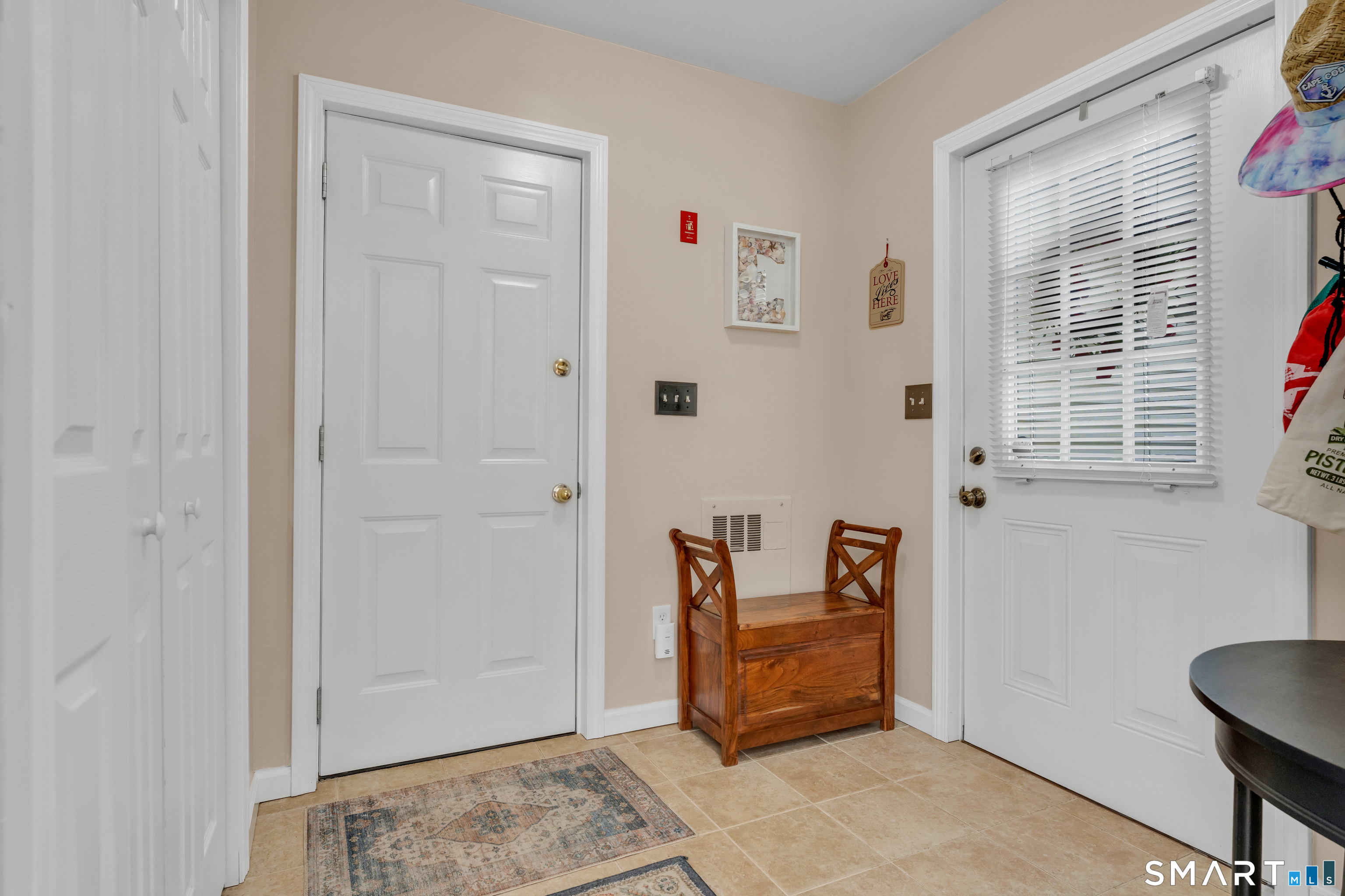 7 Old Hickory Lane Branford CT 06405